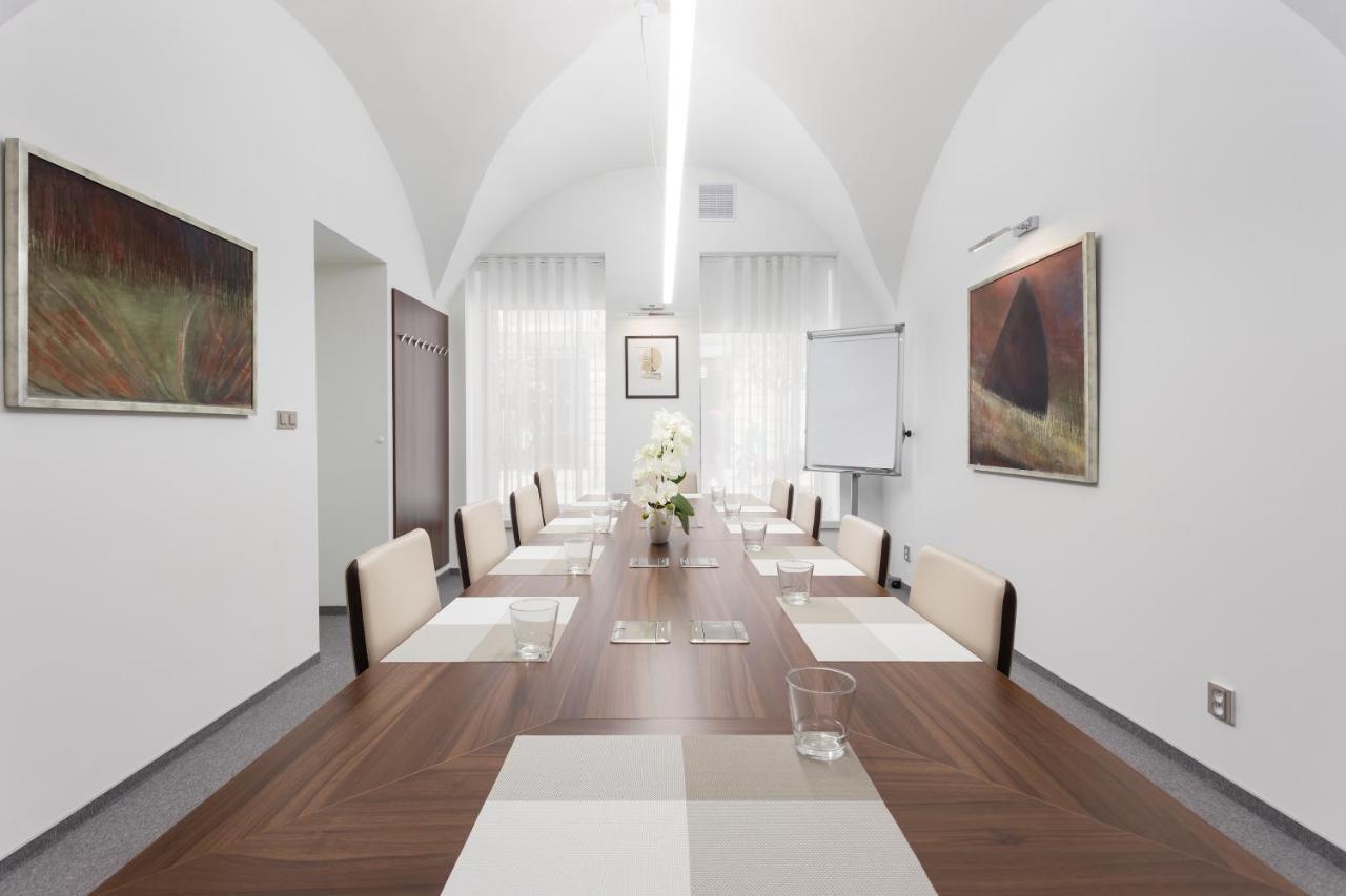 Hotel Kramer Opava Luaran gambar